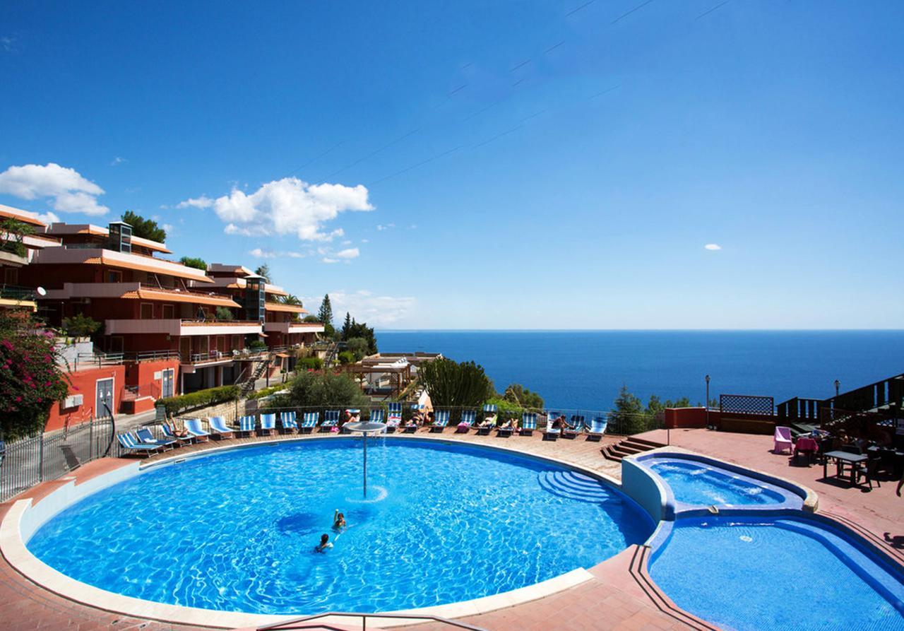 Residence Letojanni Taormina Bagian luar foto