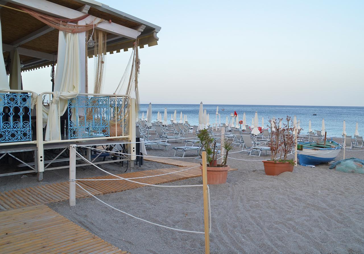 Residence Letojanni Taormina Bagian luar foto